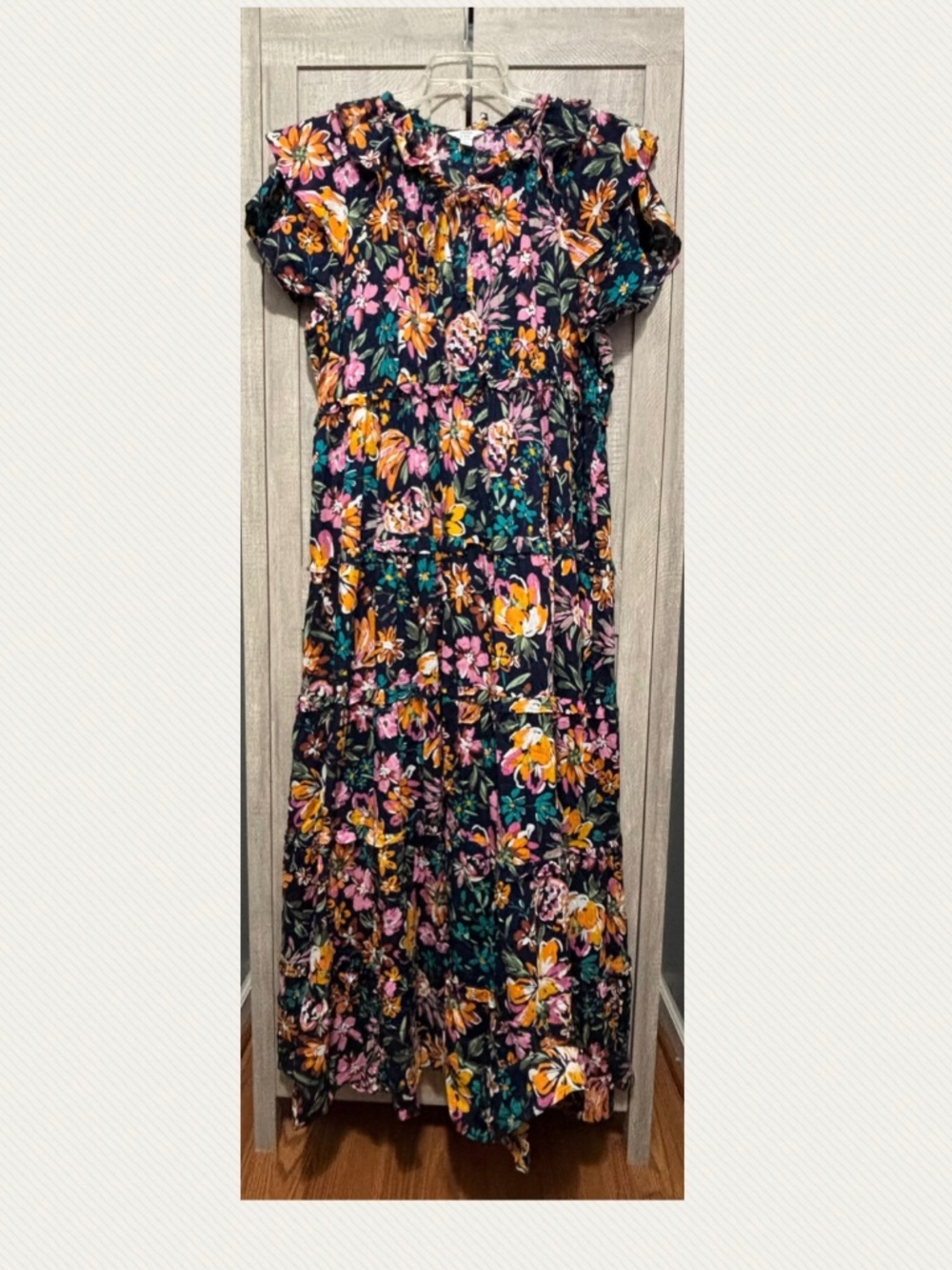 XXL Cotton Crown & Ivy Floral Maxi Dress with ruffle neck and skirt XXL
